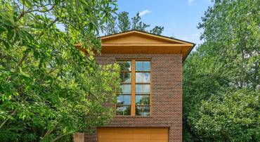 2504 BUCKELEW DR, FALLS CHURCH, Virginia 22046, 4 Bedrooms Bedrooms, ,3 BathroomsBathrooms,Residential,For sale,2504 BUCKELEW DR,VAFX2243774 MLS # VAFX2243774