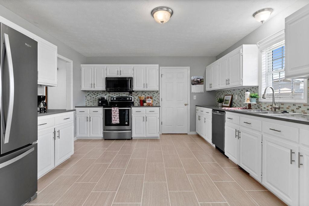 38 BOYINGTON BLVD, WAYNESBORO, Virginia 22980, 3 Bedrooms Bedrooms, ,2 BathroomsBathrooms,Residential,38 BOYINGTON BLVD,666465 MLS # 666465