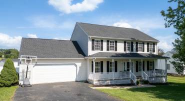 38 BOYINGTON BLVD, WAYNESBORO, Virginia 22980, 3 Bedrooms Bedrooms, ,2 BathroomsBathrooms,Residential,38 BOYINGTON BLVD,666465 MLS # 666465