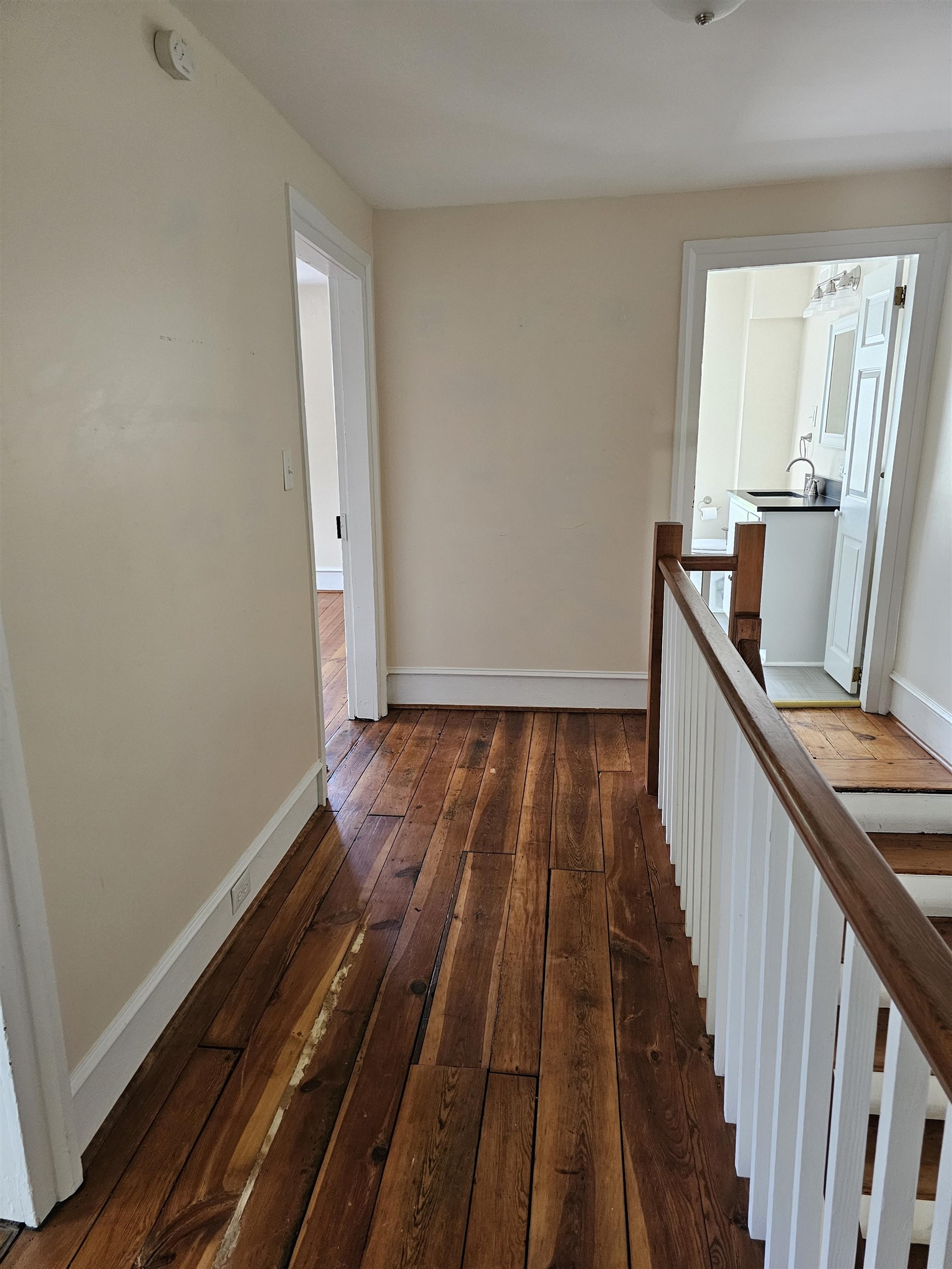 311 LEWIS ST, STAUNTON, Virginia 24401, 2 Bedrooms Bedrooms, ,2 BathroomsBathrooms,Residential,311 LEWIS ST,666467 MLS # 666467