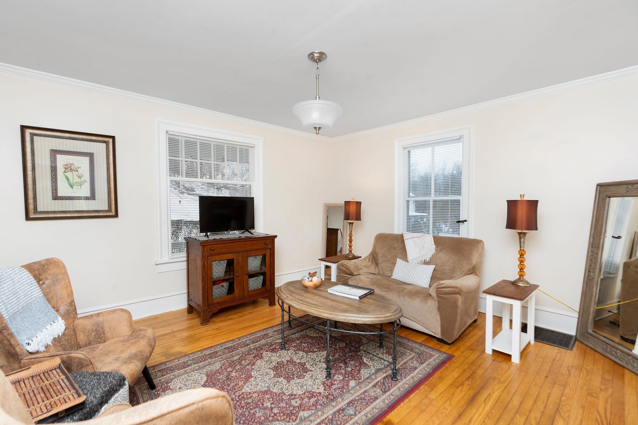 311 LEWIS ST, STAUNTON, Virginia 24401, 2 Bedrooms Bedrooms, ,2 BathroomsBathrooms,Residential,311 LEWIS ST,666467 MLS # 666467