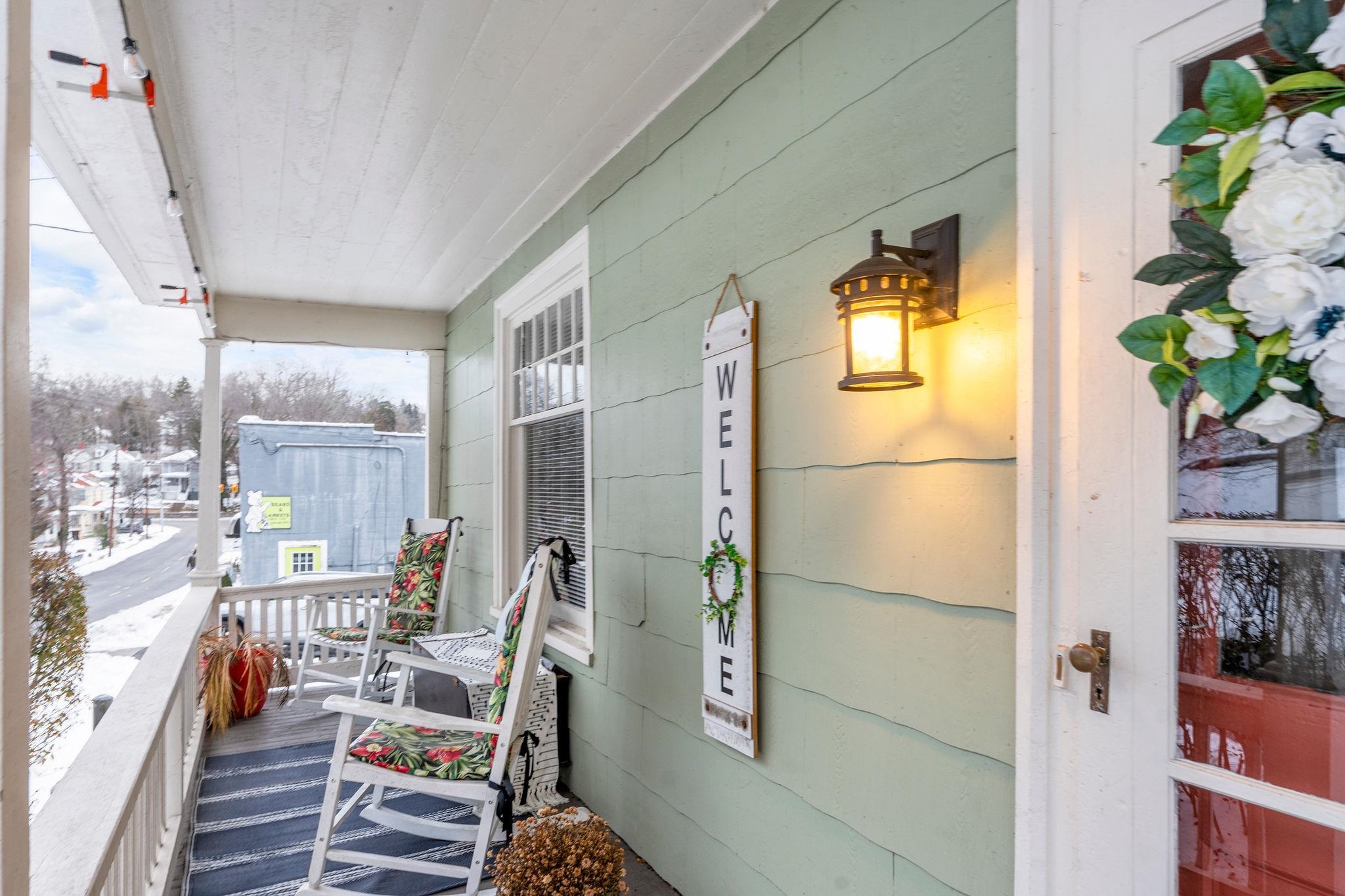 311 LEWIS ST, STAUNTON, Virginia 24401, 2 Bedrooms Bedrooms, ,2 BathroomsBathrooms,Residential,311 LEWIS ST,666467 MLS # 666467
