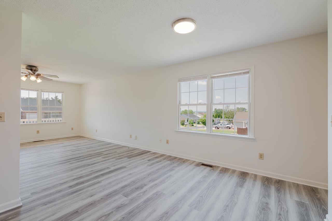 3355 DAWN DR, HARRISONBURG, Virginia 22801, 3 Bedrooms Bedrooms, ,3 BathroomsBathrooms,Residential,3355 DAWN DR,666475 MLS # 666475