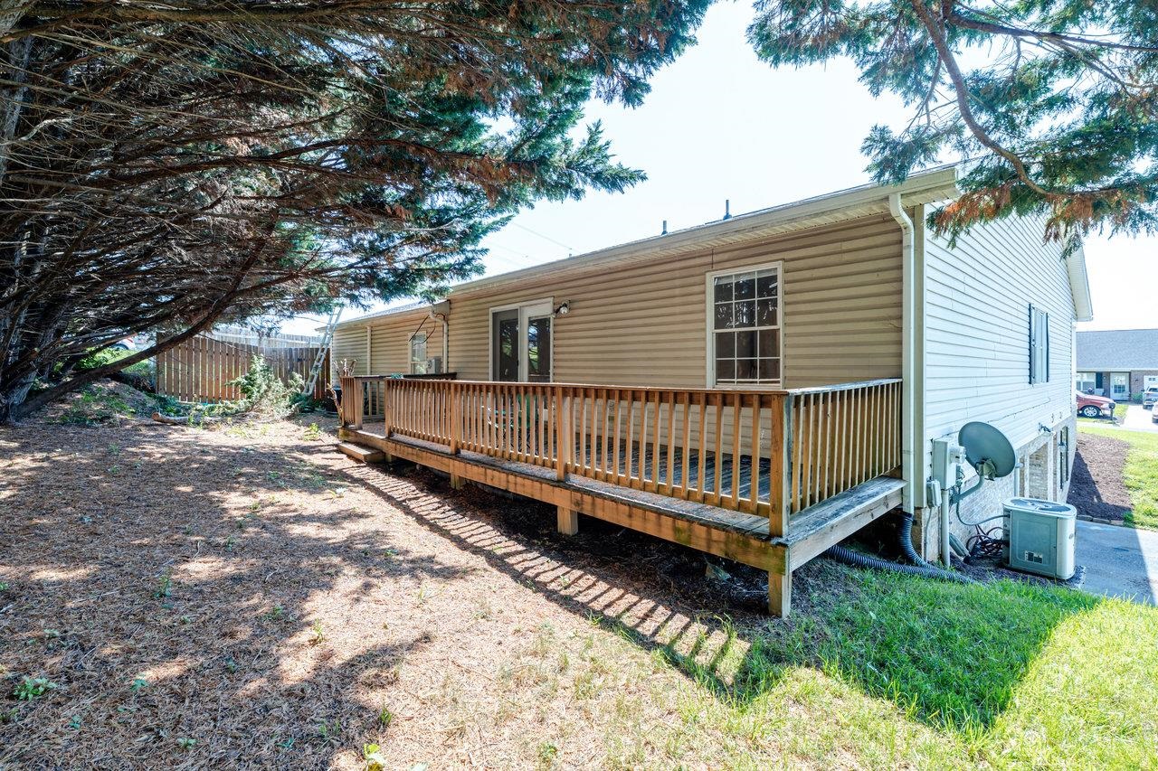 3355 DAWN DR, HARRISONBURG, Virginia 22801, 3 Bedrooms Bedrooms, ,3 BathroomsBathrooms,Residential,3355 DAWN DR,666475 MLS # 666475