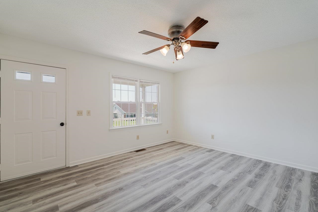 3355 DAWN DR, HARRISONBURG, Virginia 22801, 3 Bedrooms Bedrooms, ,3 BathroomsBathrooms,Residential,3355 DAWN DR,666475 MLS # 666475