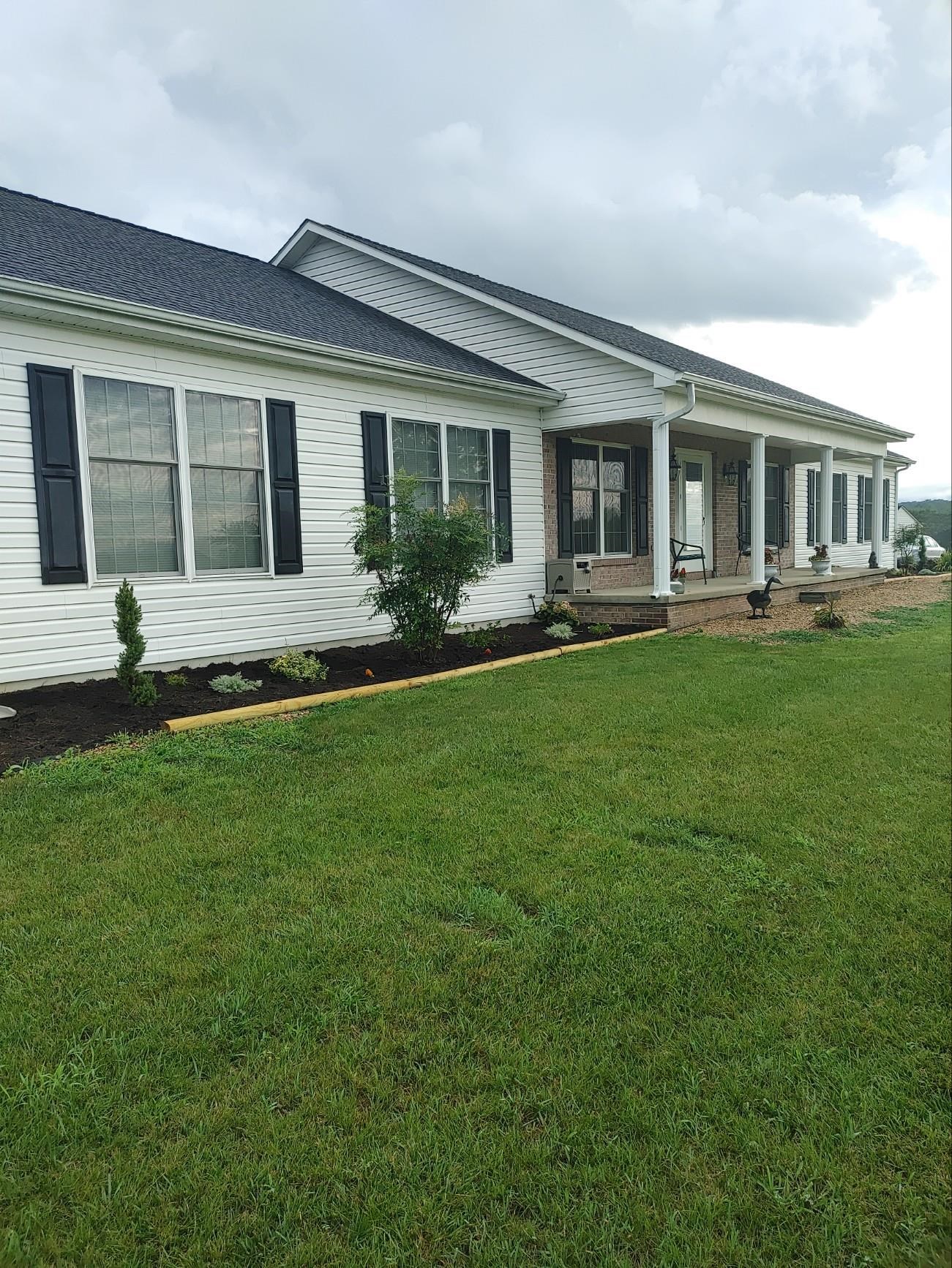 112 GUERNSEY LN, STAUNTON, Virginia 24401, 3 Bedrooms Bedrooms, ,2 BathroomsBathrooms,Residential,112 GUERNSEY LN,666502 MLS # 666502