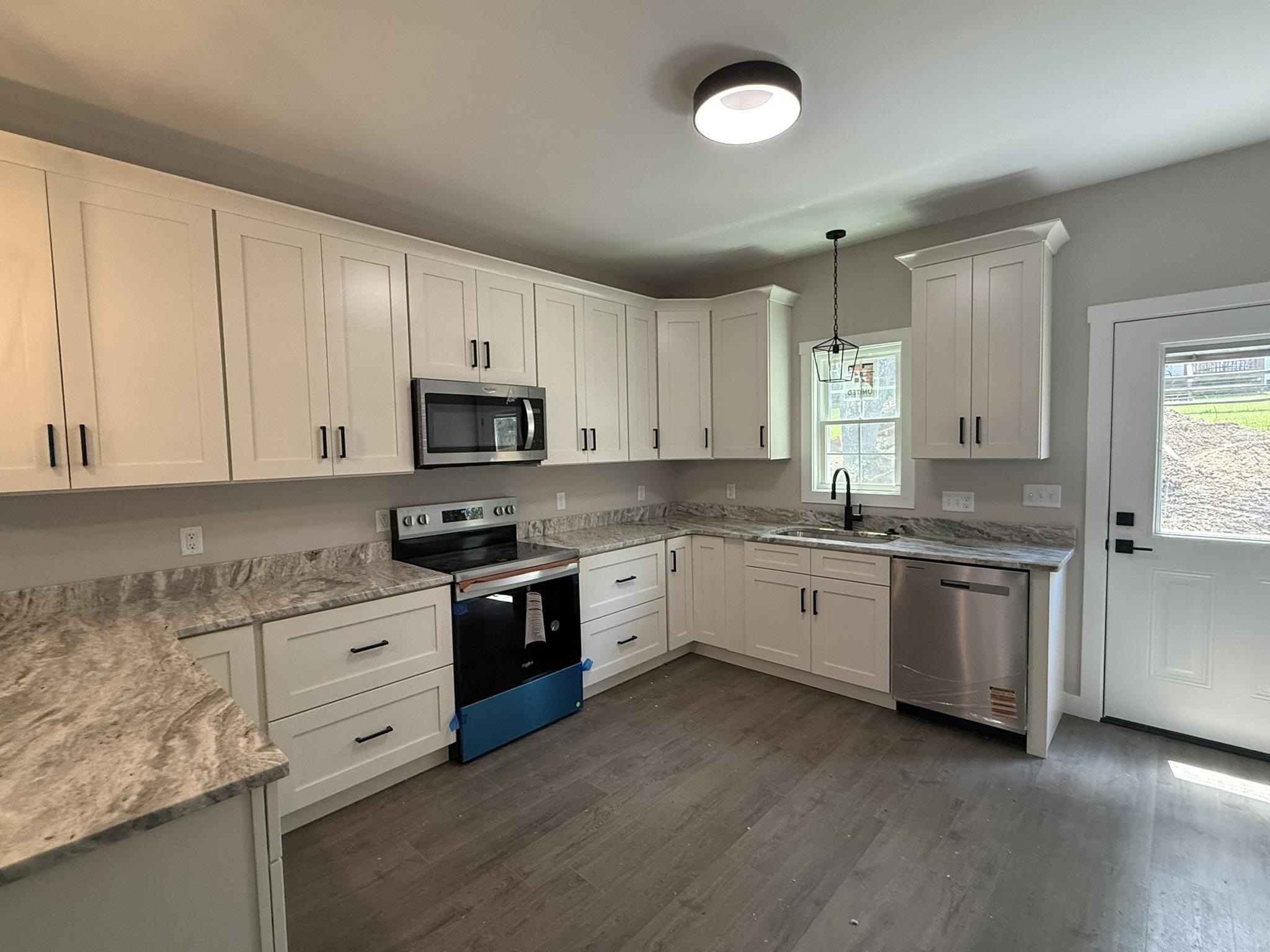 1522 2ND ST, WAYNESBORO, Virginia 22980, 3 Bedrooms Bedrooms, ,2 BathroomsBathrooms,Residential,1522 2ND ST,666503 MLS # 666503