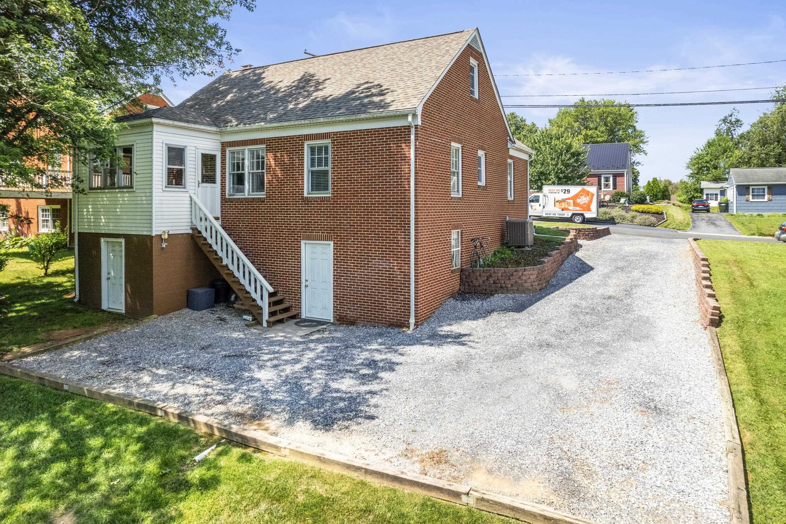 931 BRIDGE AVE, WAYNESBORO, Virginia 22980, 3 Bedrooms Bedrooms, ,1 BathroomBathrooms,Residential,931 BRIDGE AVE,666505 MLS # 666505