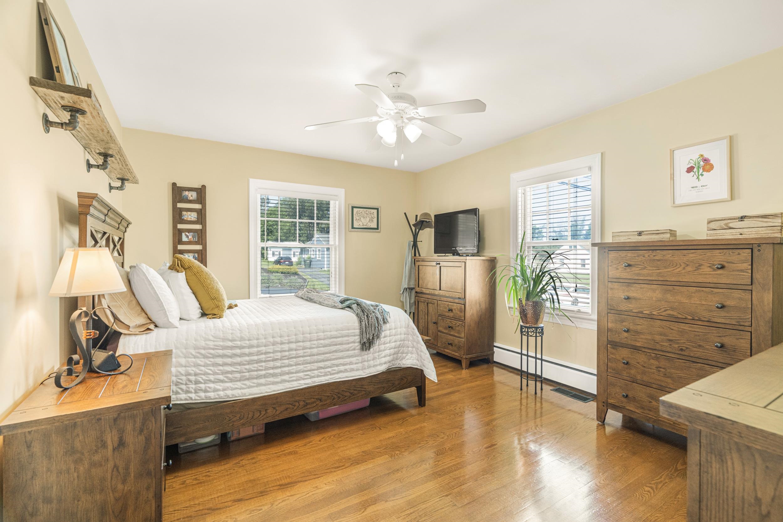 931 BRIDGE AVE, WAYNESBORO, Virginia 22980, 3 Bedrooms Bedrooms, ,1 BathroomBathrooms,Residential,931 BRIDGE AVE,666505 MLS # 666505