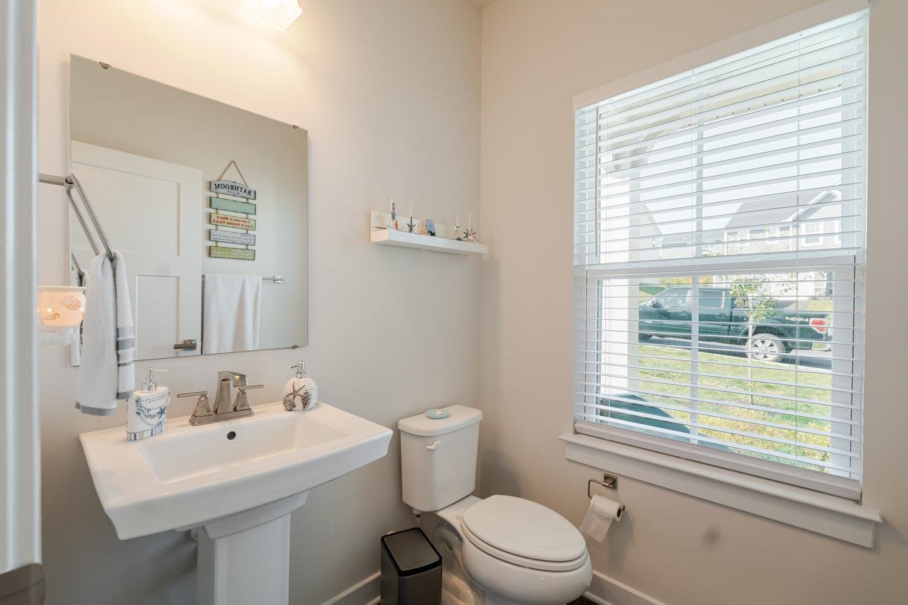 2758 DORVAL RD, HARRISONBURG, Virginia 22801, 5 Bedrooms Bedrooms, ,3 BathroomsBathrooms,Residential,2758 DORVAL RD,666506 MLS # 666506