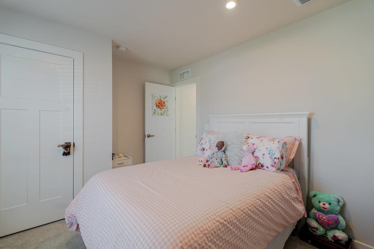 2758 DORVAL RD, HARRISONBURG, Virginia 22801, 5 Bedrooms Bedrooms, ,3 BathroomsBathrooms,Residential,2758 DORVAL RD,666506 MLS # 666506