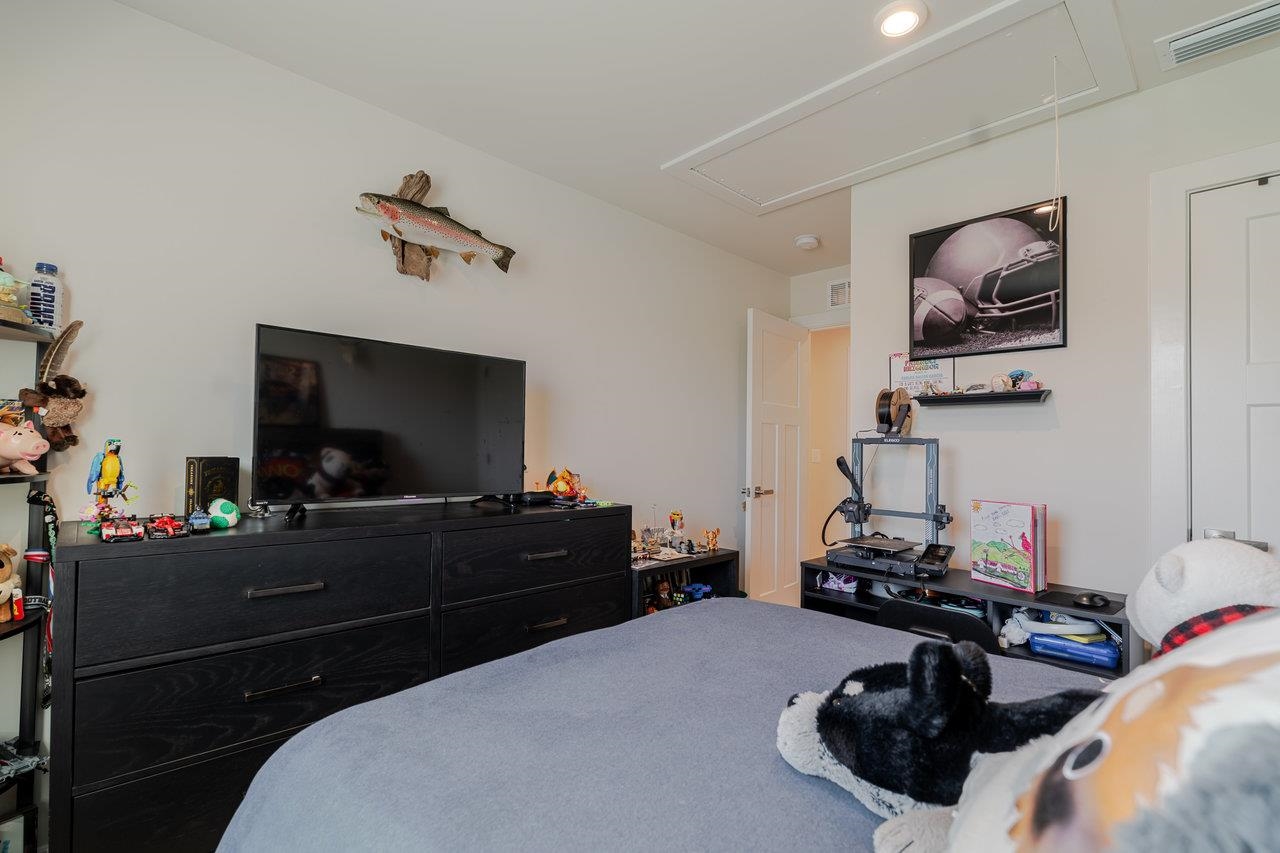 2758 DORVAL RD, HARRISONBURG, Virginia 22801, 5 Bedrooms Bedrooms, ,3 BathroomsBathrooms,Residential,2758 DORVAL RD,666506 MLS # 666506