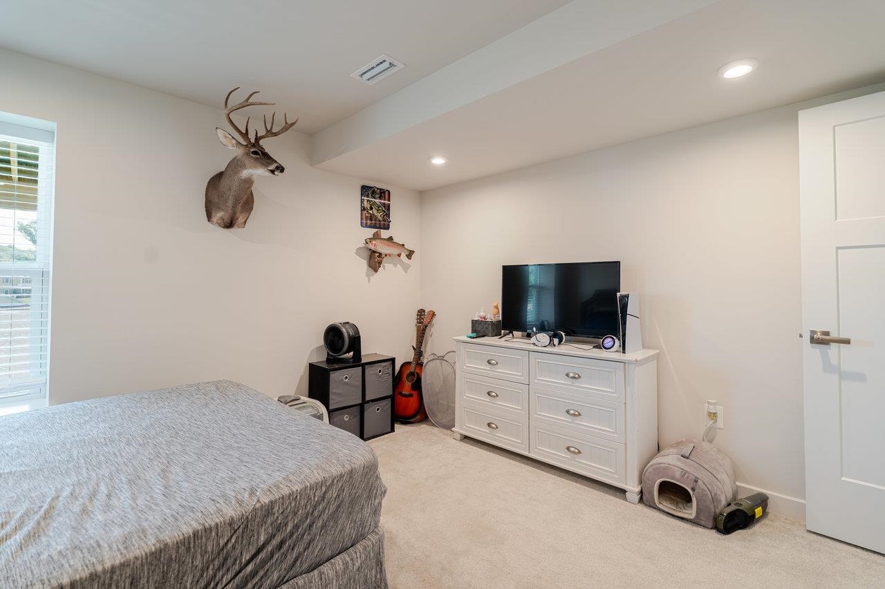 2758 DORVAL RD, HARRISONBURG, Virginia 22801, 5 Bedrooms Bedrooms, ,3 BathroomsBathrooms,Residential,2758 DORVAL RD,666506 MLS # 666506