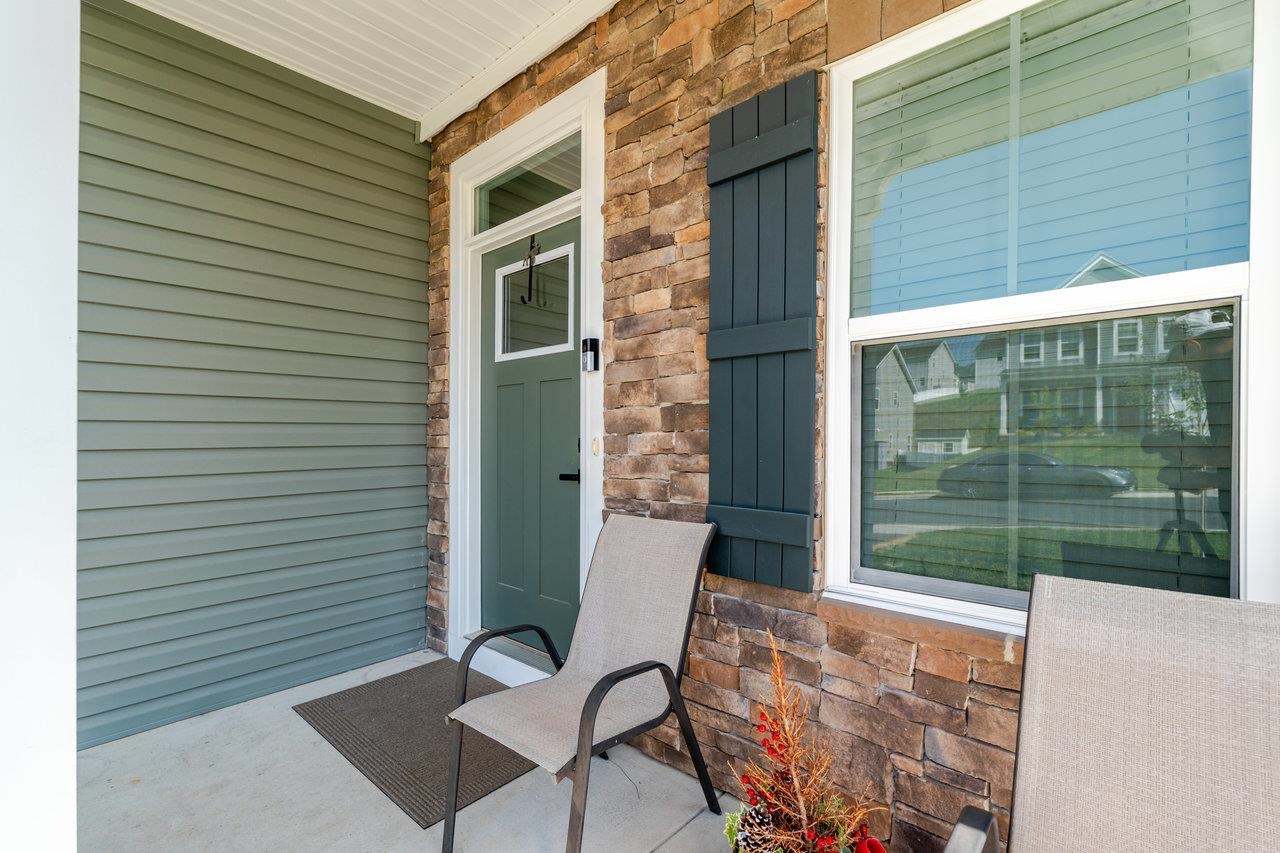 2758 DORVAL RD, HARRISONBURG, Virginia 22801, 5 Bedrooms Bedrooms, ,3 BathroomsBathrooms,Residential,2758 DORVAL RD,666506 MLS # 666506