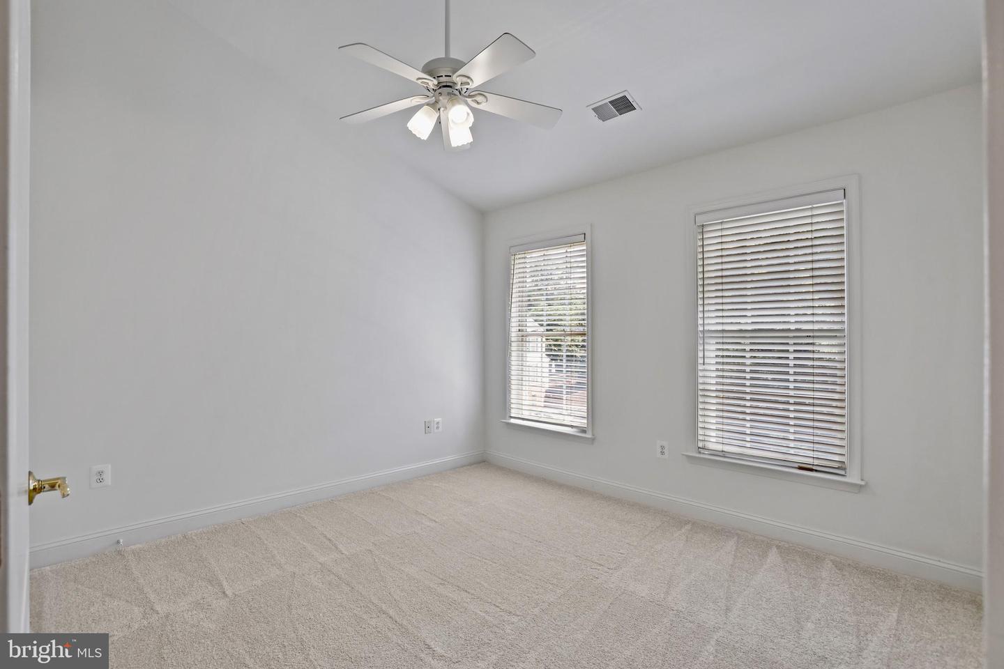 9988 CYRANDALL DR, OAKTON, Virginia 22124, 3 Bedrooms Bedrooms, ,3 BathroomsBathrooms,Residential,For sale,9988 CYRANDALL DR,VAFX2245856 MLS # VAFX2245856