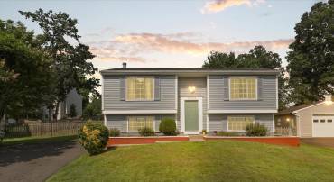 13704 CABELLS MILL DR, CENTREVILLE, Virginia 20120, 4 Bedrooms Bedrooms, ,2 BathroomsBathrooms,Residential,For sale,13704 CABELLS MILL DR,VAFX2246852 MLS # VAFX2246852