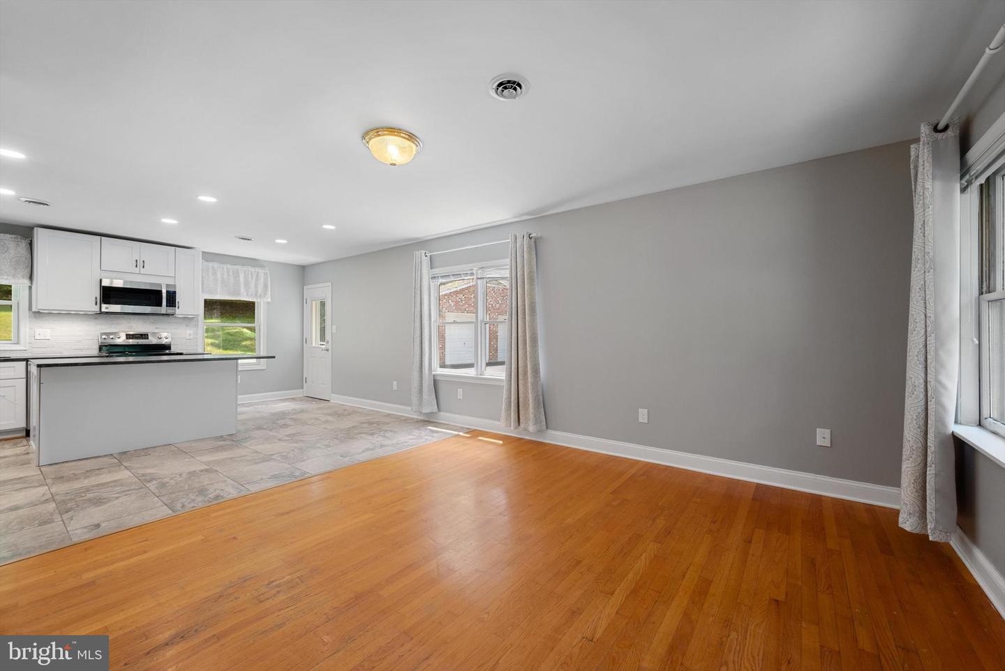 119 LAKEVIEW LN, BOYCE, Virginia 22620, 3 Bedrooms Bedrooms, ,2 BathroomsBathrooms,Residential,For sale,119 LAKEVIEW LN,VACL2003842 MLS # VACL2003842