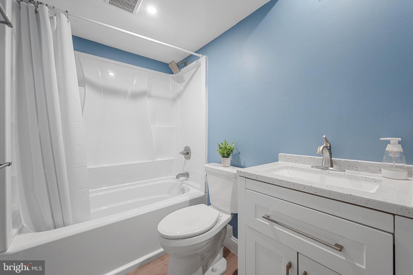 119 LAKEVIEW LN, BOYCE, Virginia 22620, 3 Bedrooms Bedrooms, ,2 BathroomsBathrooms,Residential,For sale,119 LAKEVIEW LN,VACL2003842 MLS # VACL2003842