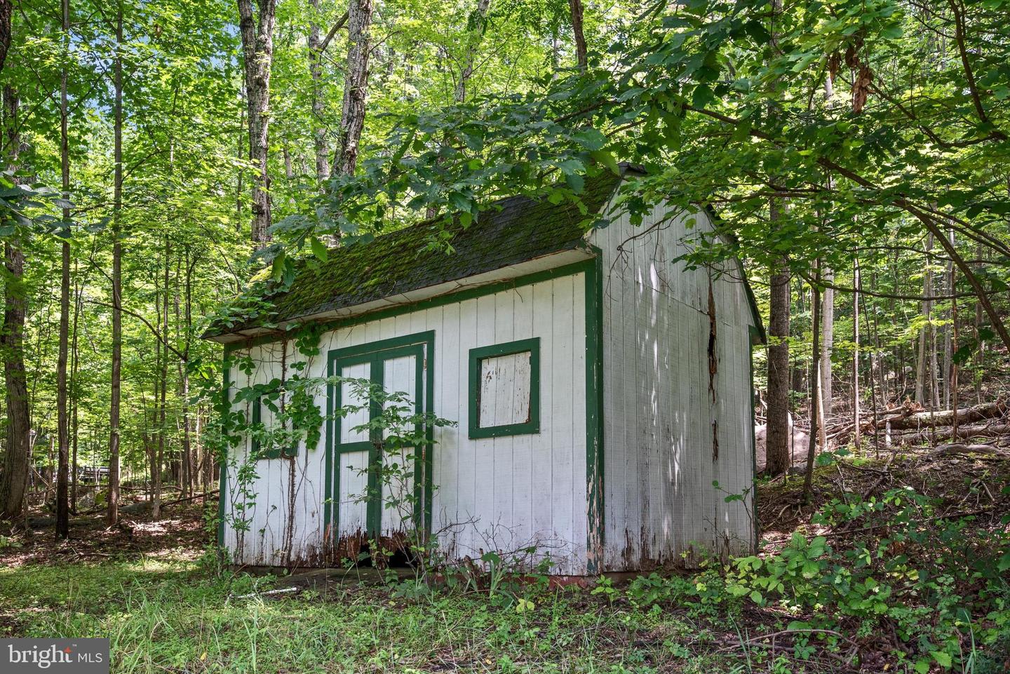 119 LAKEVIEW LN, BOYCE, Virginia 22620, 3 Bedrooms Bedrooms, ,2 BathroomsBathrooms,Residential,For sale,119 LAKEVIEW LN,VACL2003842 MLS # VACL2003842