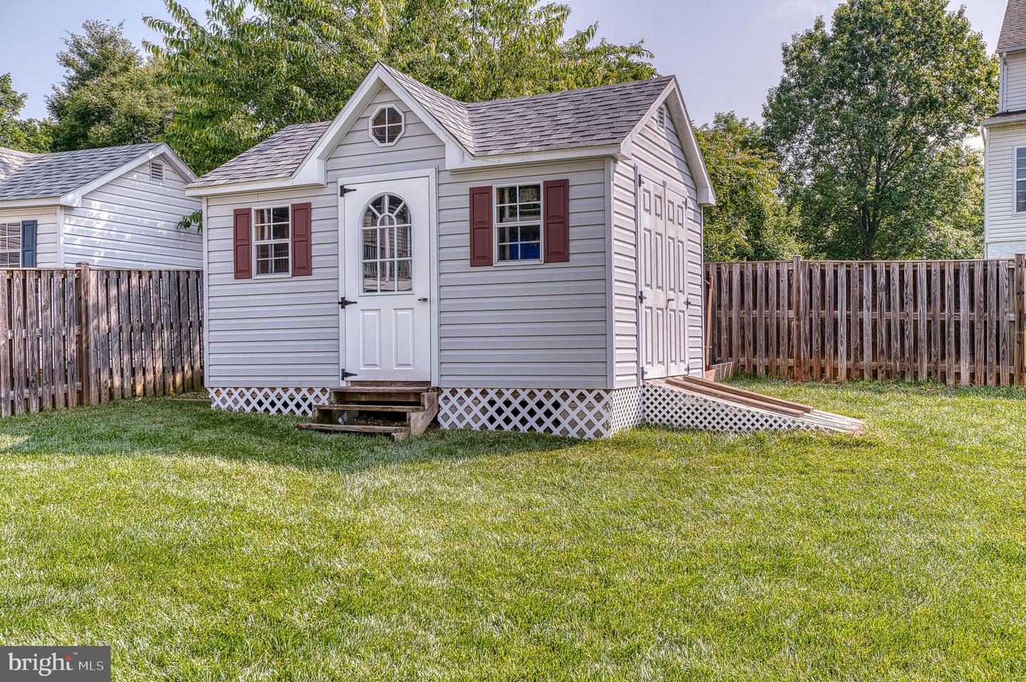 890 AMBLESIDE DR, CULPEPER, Virginia 22701, 4 Bedrooms Bedrooms, ,3 BathroomsBathrooms,Residential,For sale,890 AMBLESIDE DR,VACU2010824 MLS # VACU2010824