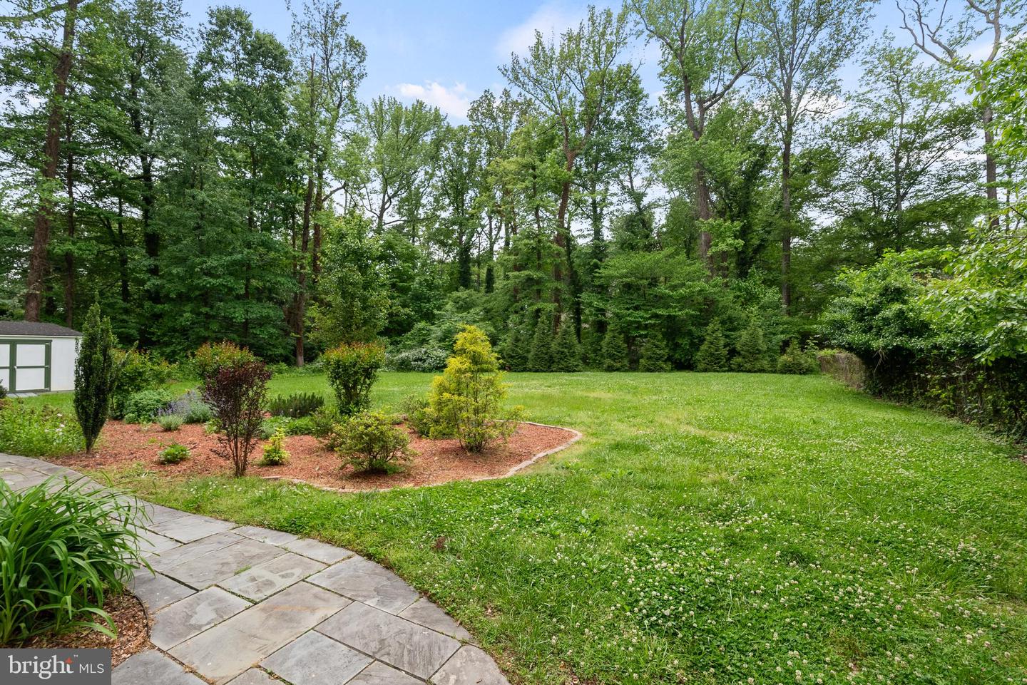 5104 BIRCH LN, ANNANDALE, Virginia 22003, 5 Bedrooms Bedrooms, ,4 BathroomsBathrooms,Residential,For sale,5104 BIRCH LN,VAFX2249254 MLS # VAFX2249254