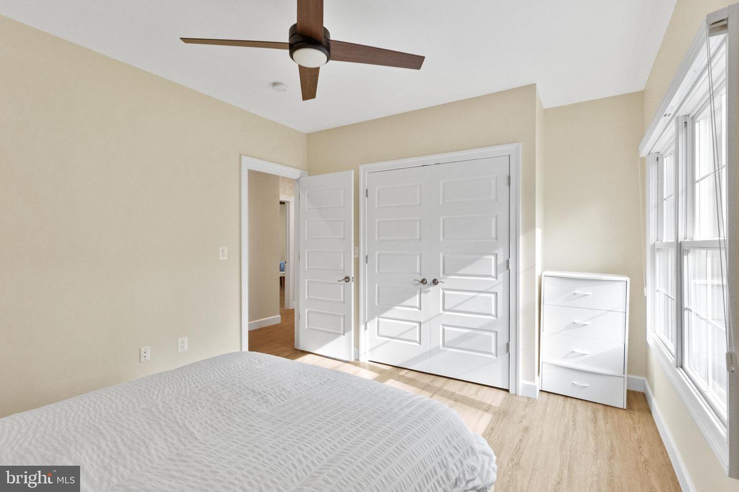 5104 BIRCH LN, ANNANDALE, Virginia 22003, 5 Bedrooms Bedrooms, ,4 BathroomsBathrooms,Residential,For sale,5104 BIRCH LN,VAFX2249254 MLS # VAFX2249254