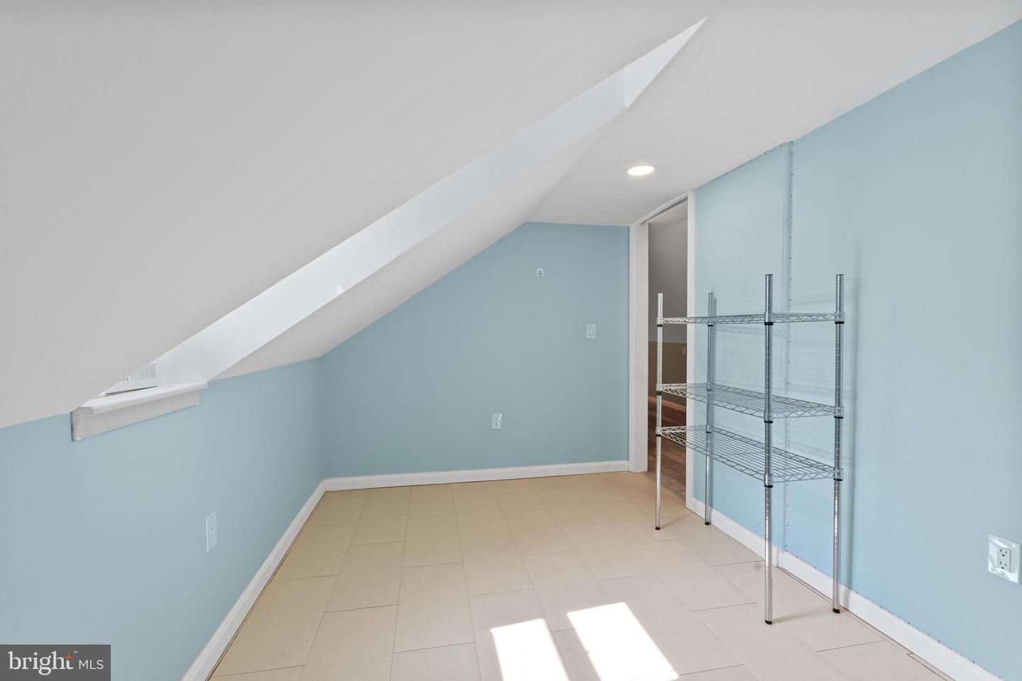 5104 BIRCH LN, ANNANDALE, Virginia 22003, 5 Bedrooms Bedrooms, ,4 BathroomsBathrooms,Residential,For sale,5104 BIRCH LN,VAFX2249254 MLS # VAFX2249254