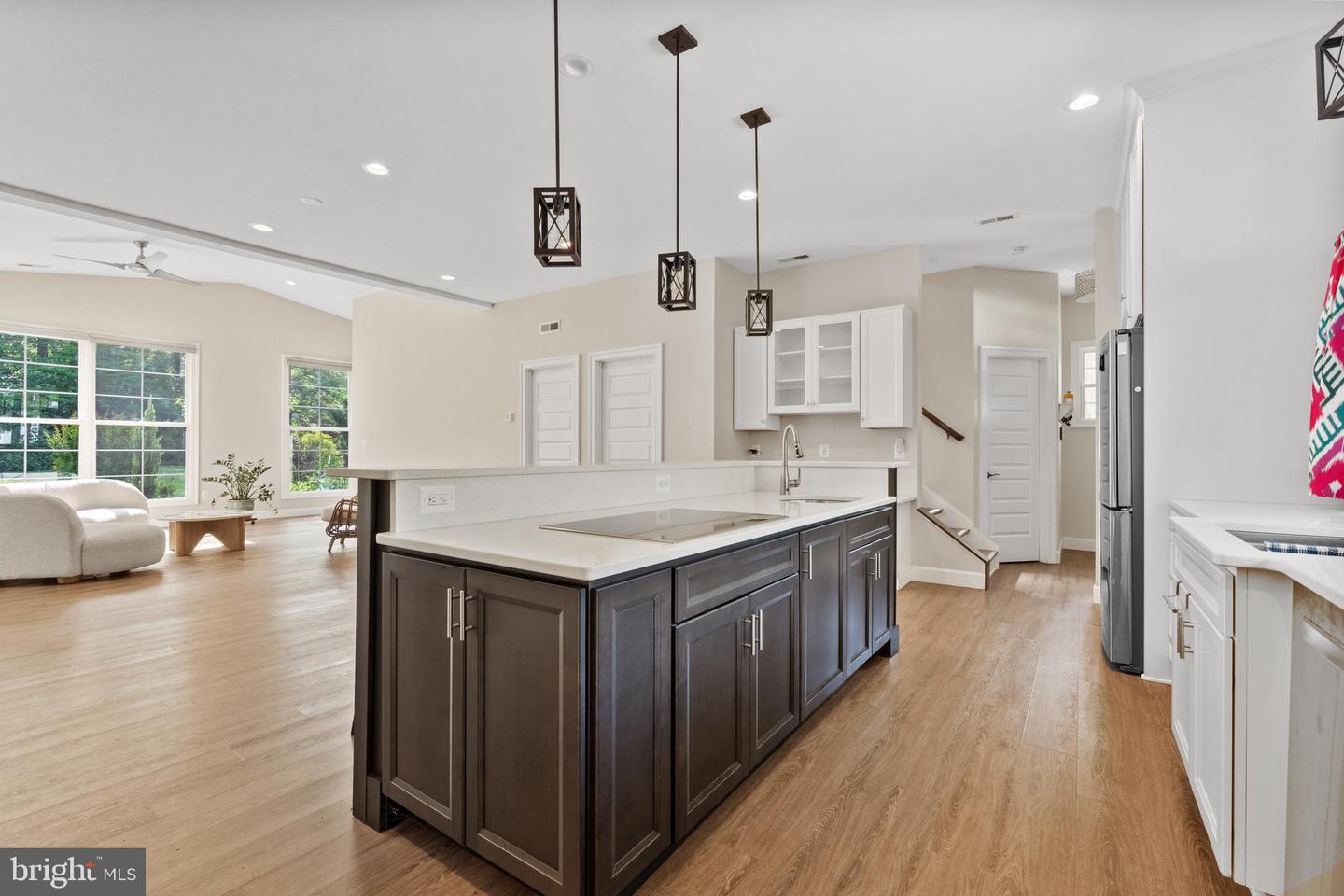 5104 BIRCH LN, ANNANDALE, Virginia 22003, 5 Bedrooms Bedrooms, ,4 BathroomsBathrooms,Residential,For sale,5104 BIRCH LN,VAFX2249254 MLS # VAFX2249254
