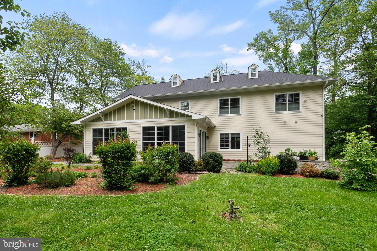 5104 BIRCH LN, ANNANDALE, Virginia 22003, 5 Bedrooms Bedrooms, ,4 BathroomsBathrooms,Residential,For sale,5104 BIRCH LN,VAFX2249254 MLS # VAFX2249254