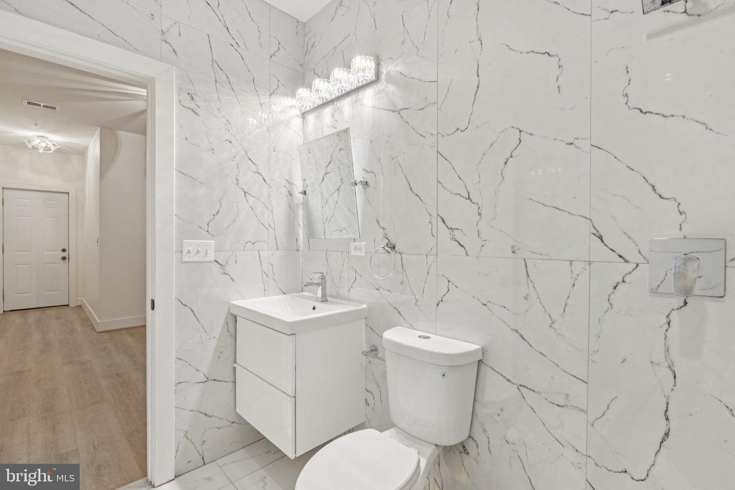 429 20TH ST NE #1, WASHINGTON, District Of Columbia 20002, 2 Bedrooms Bedrooms, ,2 BathroomsBathrooms,Residential,For sale,429 20TH ST NE #1,DCDC2206916 MLS # DCDC2206916