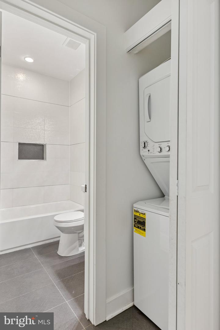 429 20TH ST NE #1, WASHINGTON, District Of Columbia 20002, 2 Bedrooms Bedrooms, ,2 BathroomsBathrooms,Residential,For sale,429 20TH ST NE #1,DCDC2206916 MLS # DCDC2206916