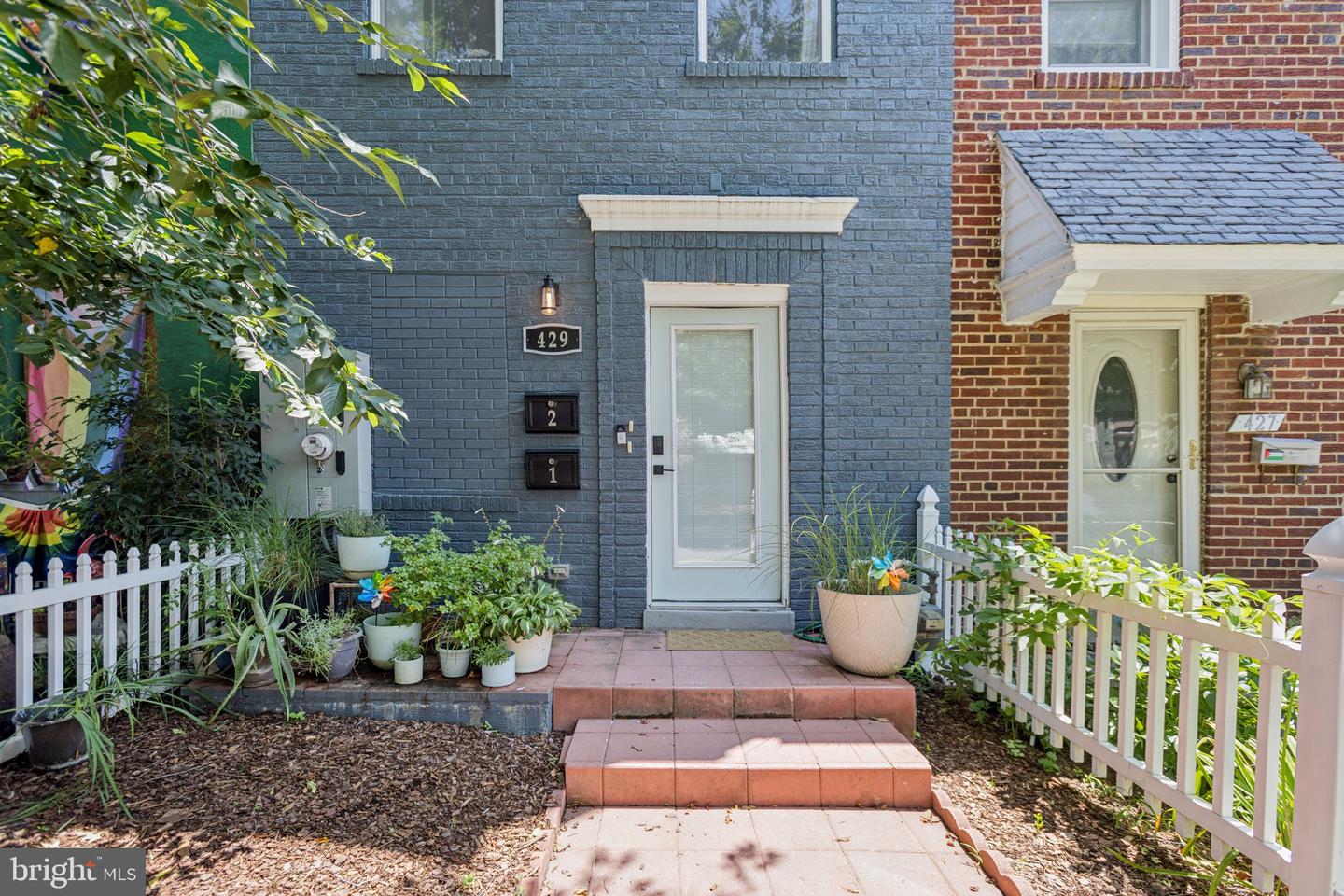 429 20TH ST NE #1, WASHINGTON, District Of Columbia 20002, 2 Bedrooms Bedrooms, ,2 BathroomsBathrooms,Residential,For sale,429 20TH ST NE #1,DCDC2206916 MLS # DCDC2206916