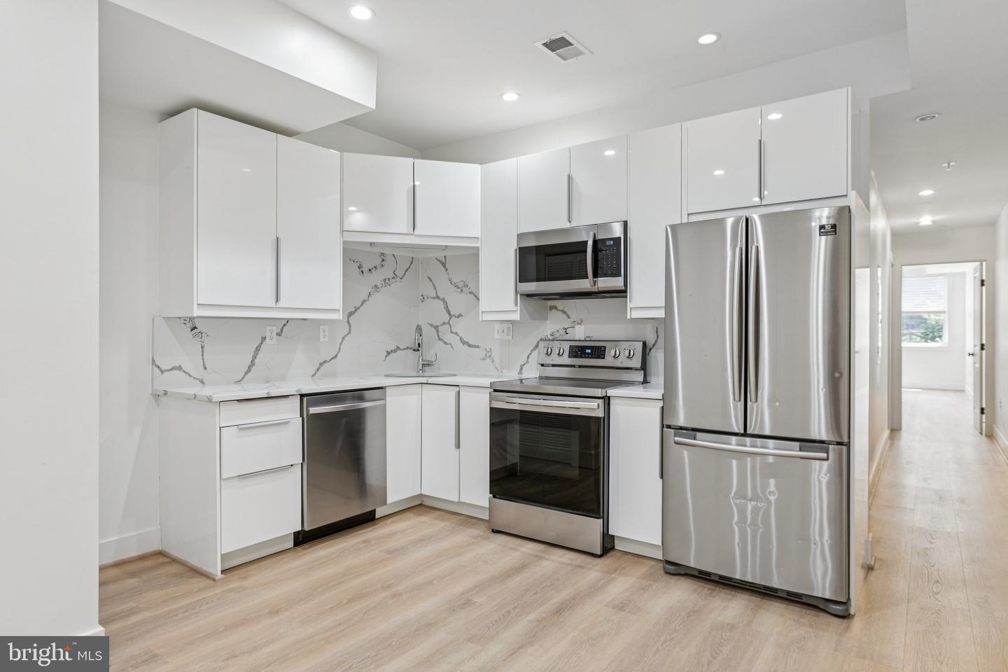 429 20TH ST NE #1, WASHINGTON, District Of Columbia 20002, 2 Bedrooms Bedrooms, ,2 BathroomsBathrooms,Residential,For sale,429 20TH ST NE #1,DCDC2206916 MLS # DCDC2206916