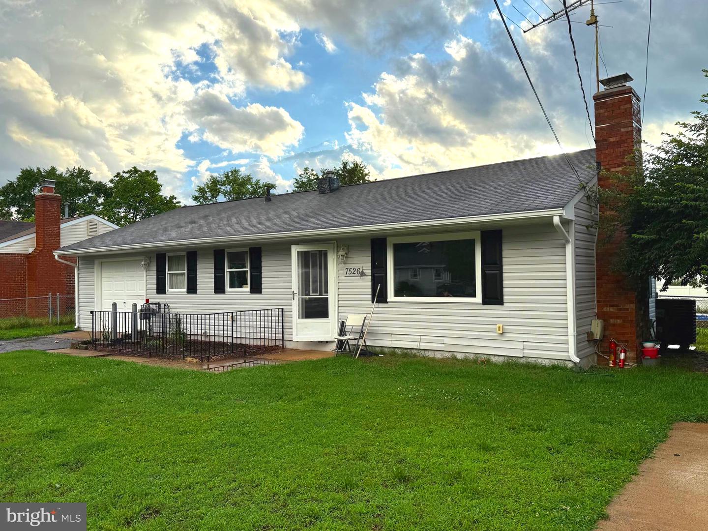 7526 ALBEMARLE DR, MANASSAS, Virginia 20111, 4 Bedrooms Bedrooms, ,2 BathroomsBathrooms,Residential,For sale,7526 ALBEMARLE DR,VAPW2097686 MLS # VAPW2097686