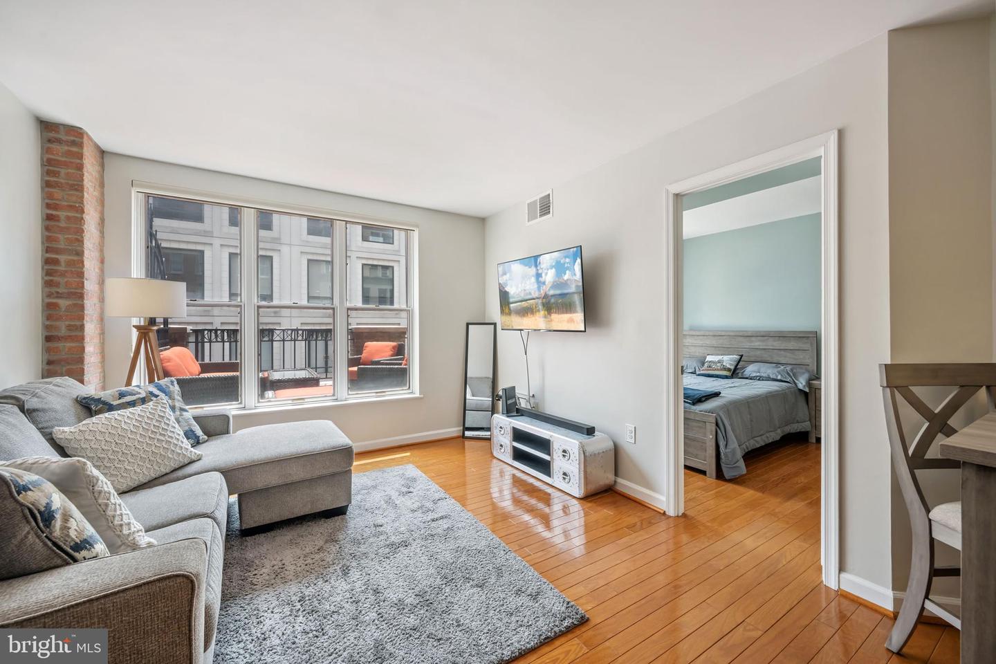 601 PENNSYLVANIA AVE NW #812, WASHINGTON, District Of Columbia 20004, 1 Bedroom Bedrooms, ,1 BathroomBathrooms,Residential,For sale,601 PENNSYLVANIA AVE NW #812,DCDC2207786 MLS # DCDC2207786