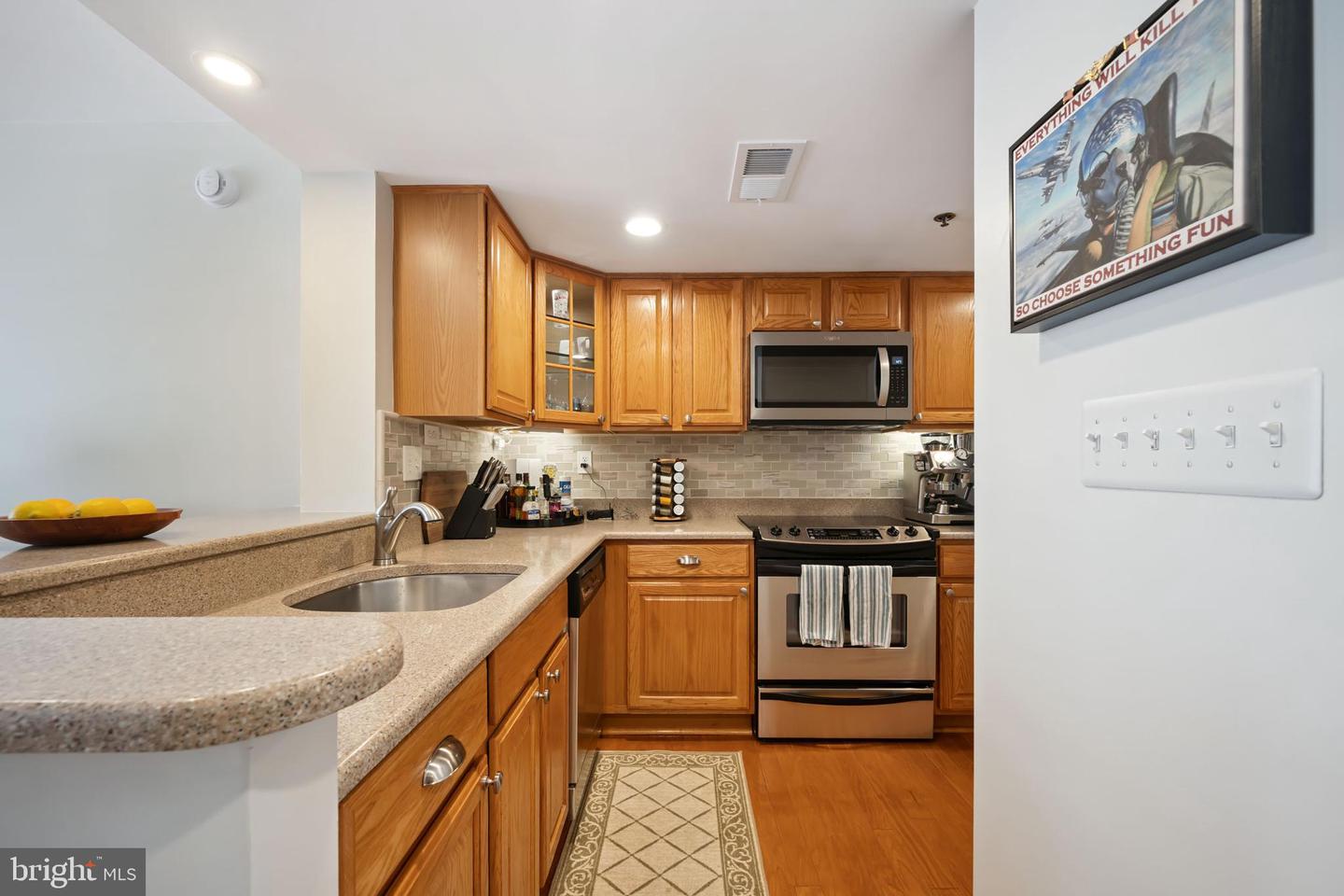 601 PENNSYLVANIA AVE NW #812, WASHINGTON, District Of Columbia 20004, 1 Bedroom Bedrooms, ,1 BathroomBathrooms,Residential,For sale,601 PENNSYLVANIA AVE NW #812,DCDC2207786 MLS # DCDC2207786