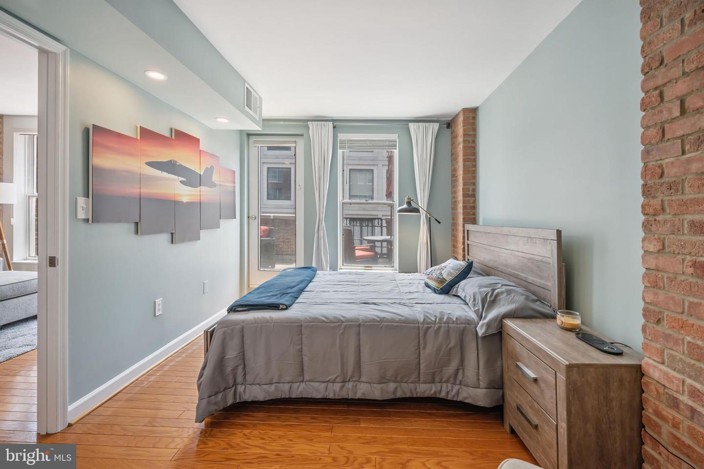 601 PENNSYLVANIA AVE NW #812, WASHINGTON, District Of Columbia 20004, 1 Bedroom Bedrooms, ,1 BathroomBathrooms,Residential,For sale,601 PENNSYLVANIA AVE NW #812,DCDC2207786 MLS # DCDC2207786