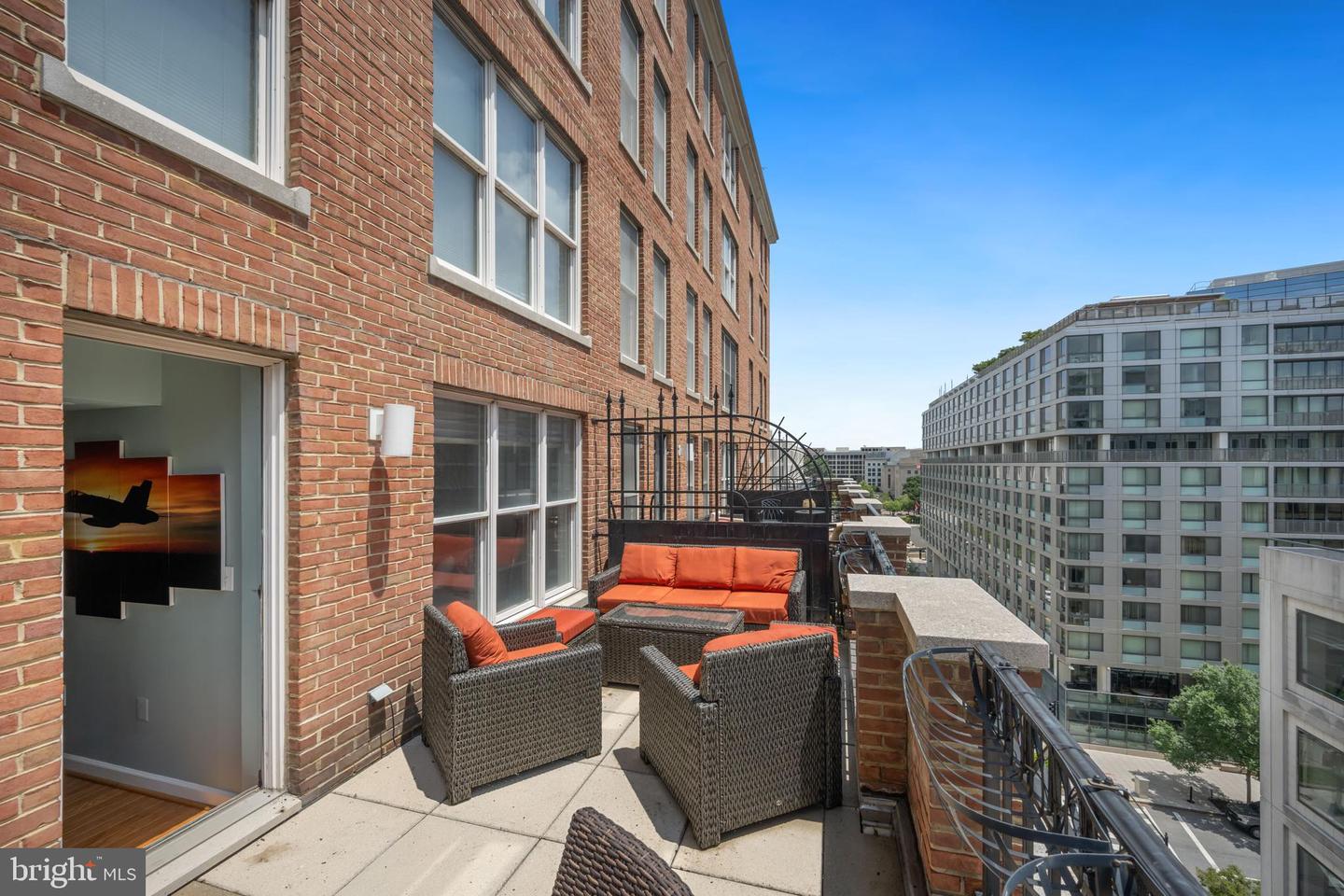 601 PENNSYLVANIA AVE NW #812, WASHINGTON, District Of Columbia 20004, 1 Bedroom Bedrooms, ,1 BathroomBathrooms,Residential,For sale,601 PENNSYLVANIA AVE NW #812,DCDC2207786 MLS # DCDC2207786