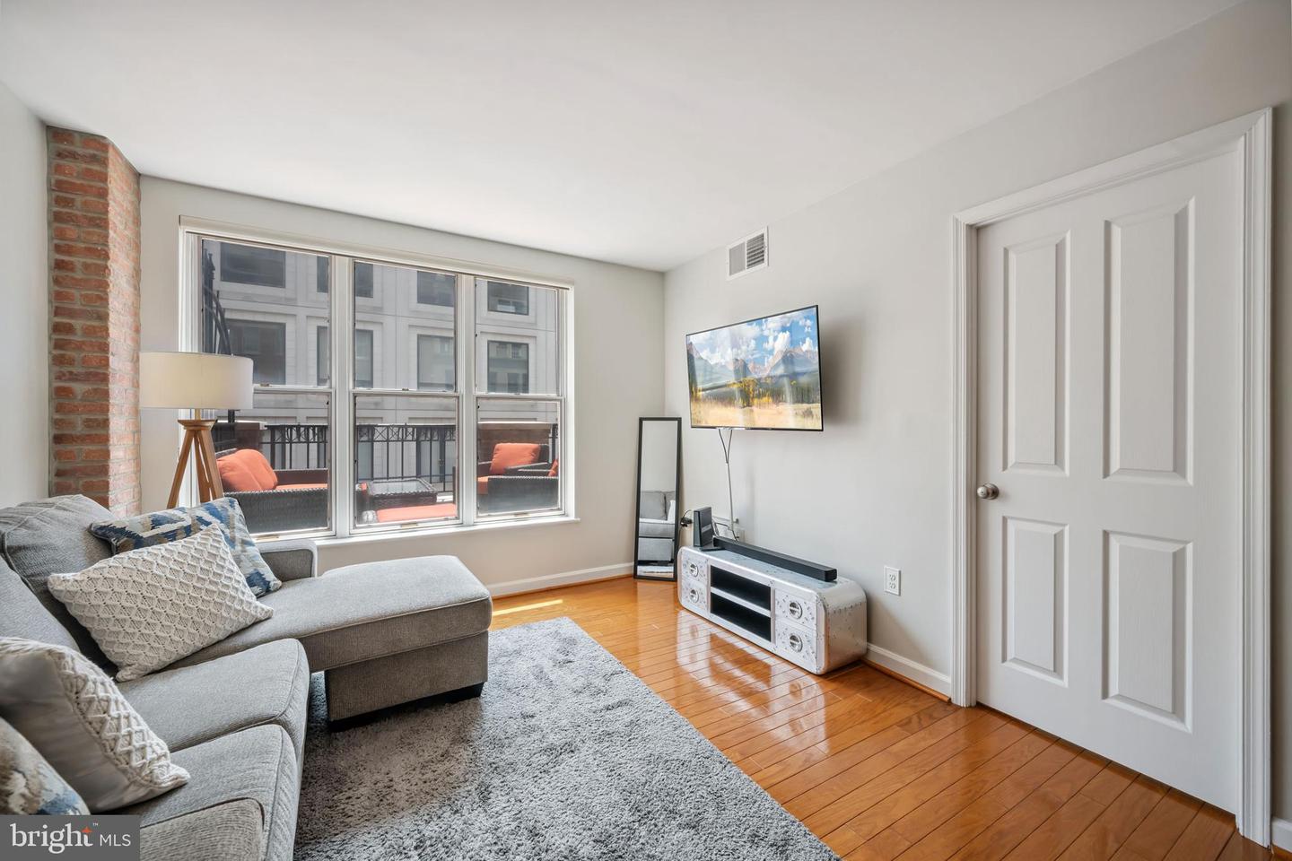 601 PENNSYLVANIA AVE NW #812, WASHINGTON, District Of Columbia 20004, 1 Bedroom Bedrooms, ,1 BathroomBathrooms,Residential,For sale,601 PENNSYLVANIA AVE NW #812,DCDC2207786 MLS # DCDC2207786