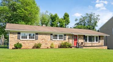 131 MOSER RD, WARRENTON, Virginia 20186, 4 Bedrooms Bedrooms, ,3 BathroomsBathrooms,Residential,For sale,131 MOSER RD,VAFQ2017210 MLS # VAFQ2017210