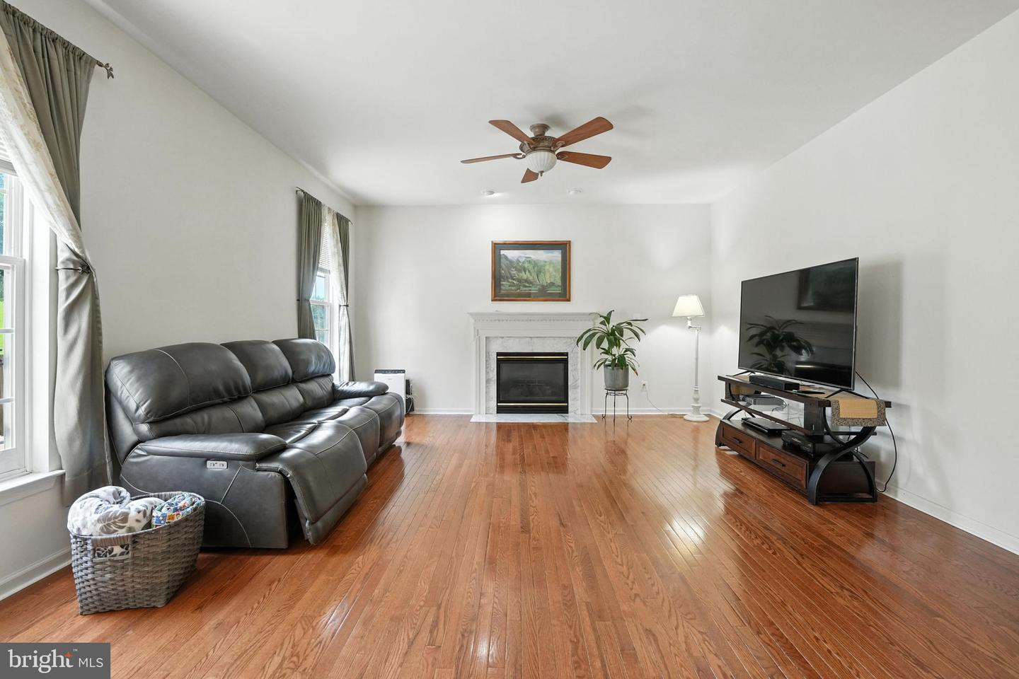 17665 AVENEL LN, DUMFRIES, Virginia 22026, 5 Bedrooms Bedrooms, ,3 BathroomsBathrooms,Residential,For sale,17665 AVENEL LN,VAPW2098188 MLS # VAPW2098188