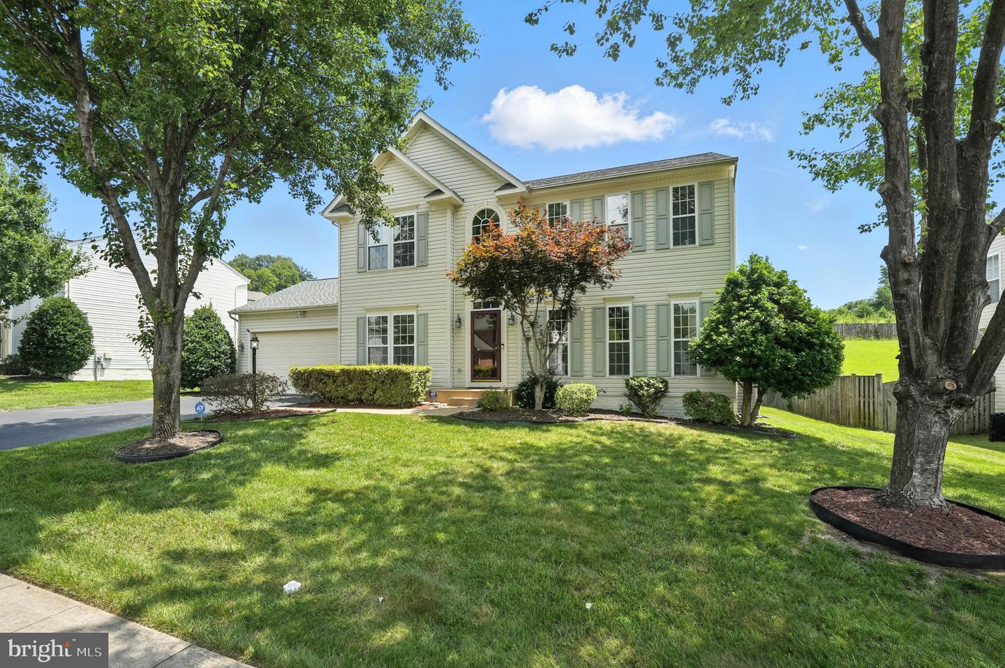 17665 AVENEL LN, DUMFRIES, Virginia 22026, 5 Bedrooms Bedrooms, ,3 BathroomsBathrooms,Residential,For sale,17665 AVENEL LN,VAPW2098188 MLS # VAPW2098188