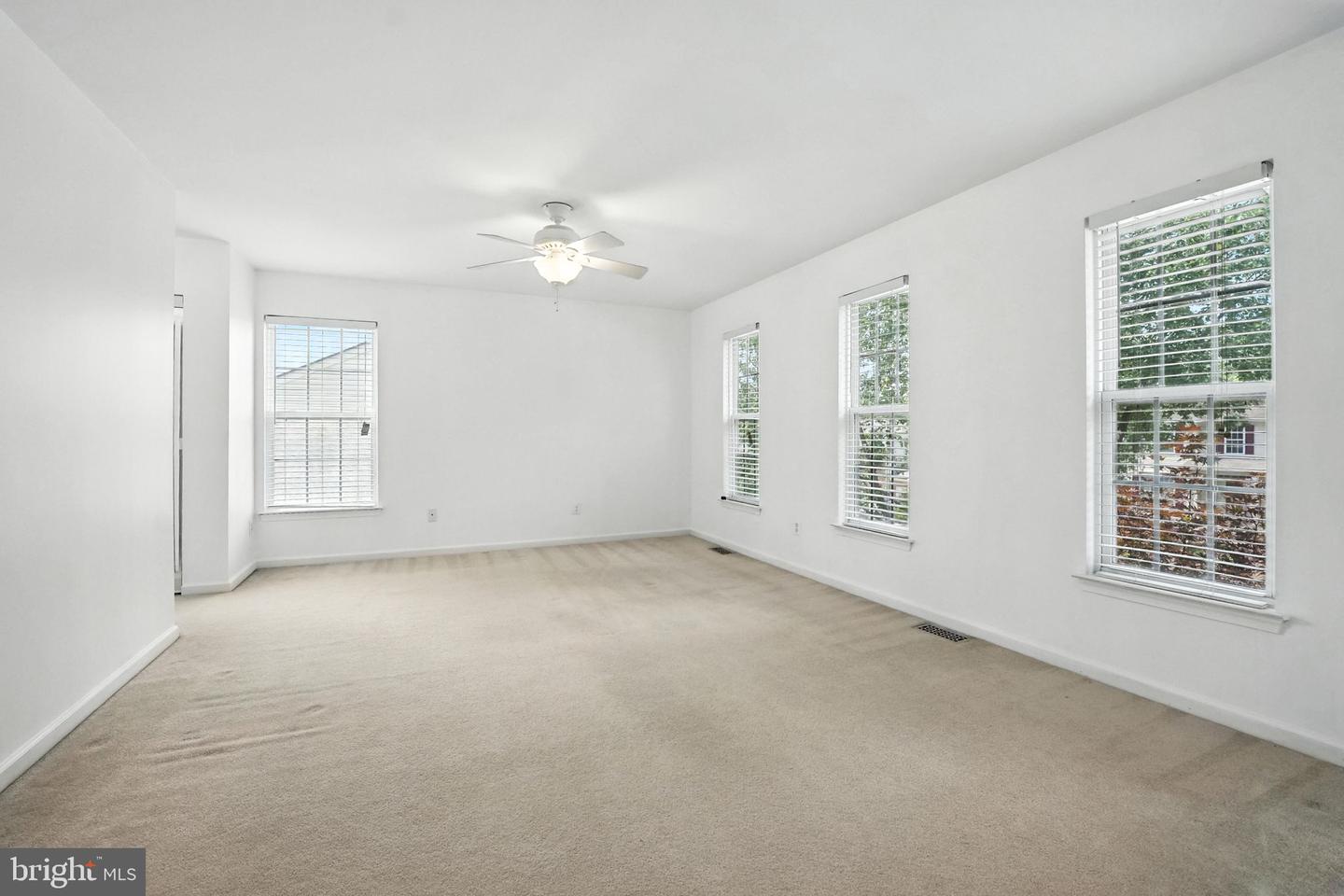 17665 AVENEL LN, DUMFRIES, Virginia 22026, 5 Bedrooms Bedrooms, ,3 BathroomsBathrooms,Residential,For sale,17665 AVENEL LN,VAPW2098188 MLS # VAPW2098188