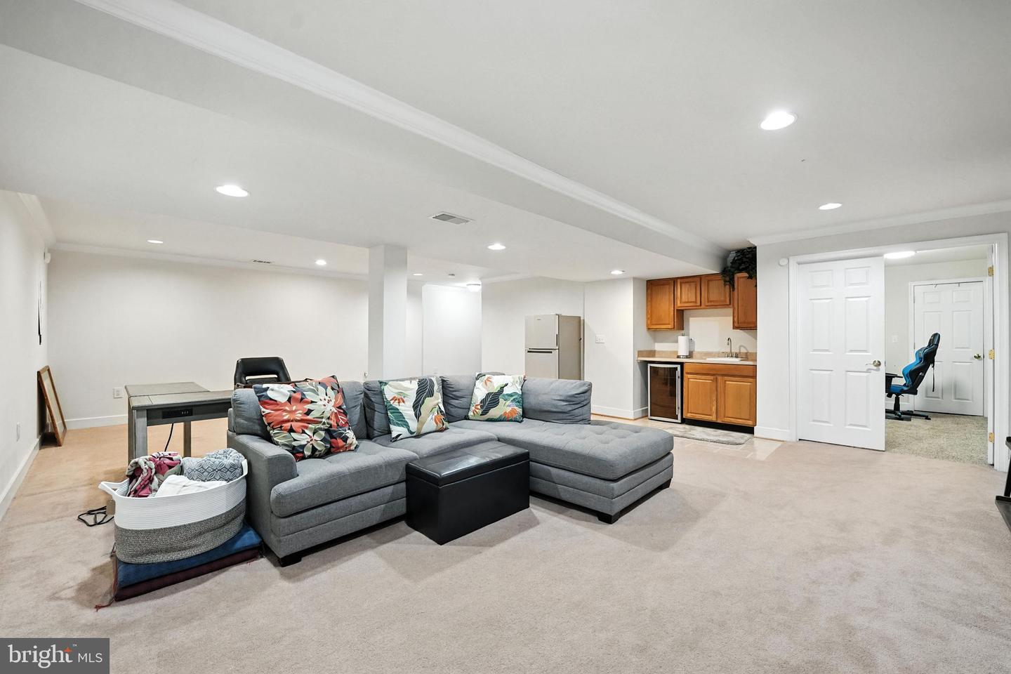 17665 AVENEL LN, DUMFRIES, Virginia 22026, 5 Bedrooms Bedrooms, ,3 BathroomsBathrooms,Residential,For sale,17665 AVENEL LN,VAPW2098188 MLS # VAPW2098188