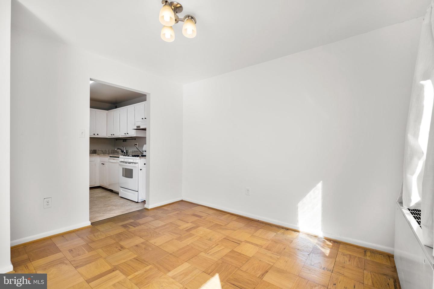 4241 COLUMBIA PIKE #305, ARLINGTON, Virginia 22204, 1 Bedroom Bedrooms, ,1 BathroomBathrooms,Residential,For sale,4241 COLUMBIA PIKE #305,VAAR2059968 MLS # VAAR2059968