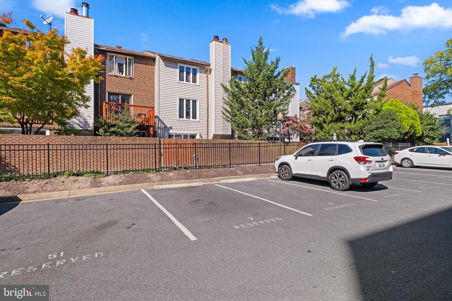 4241 COLUMBIA PIKE #305, ARLINGTON, Virginia 22204, 1 Bedroom Bedrooms, ,1 BathroomBathrooms,Residential,For sale,4241 COLUMBIA PIKE #305,VAAR2059968 MLS # VAAR2059968