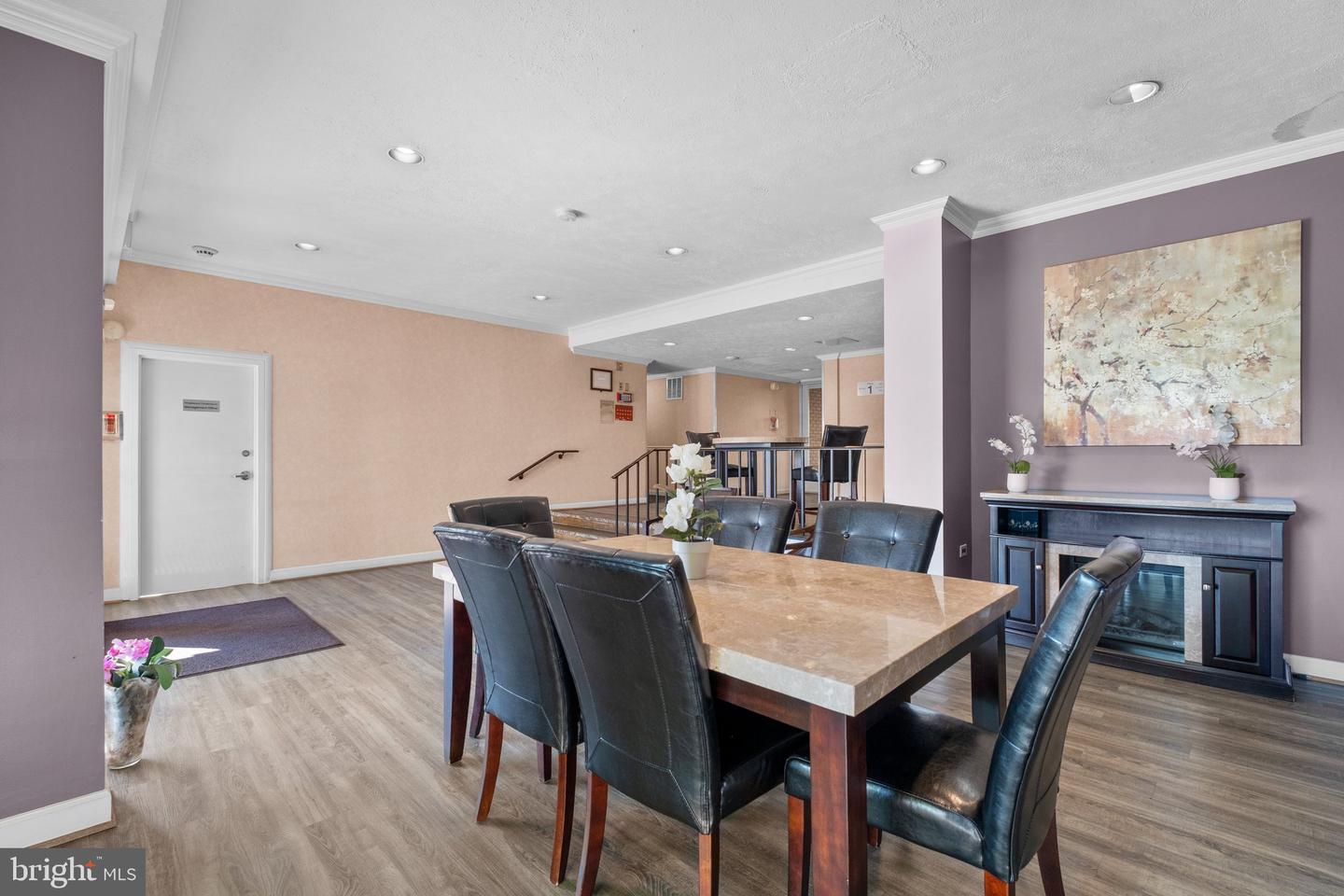 4241 COLUMBIA PIKE #305, ARLINGTON, Virginia 22204, 1 Bedroom Bedrooms, ,1 BathroomBathrooms,Residential,For sale,4241 COLUMBIA PIKE #305,VAAR2059968 MLS # VAAR2059968