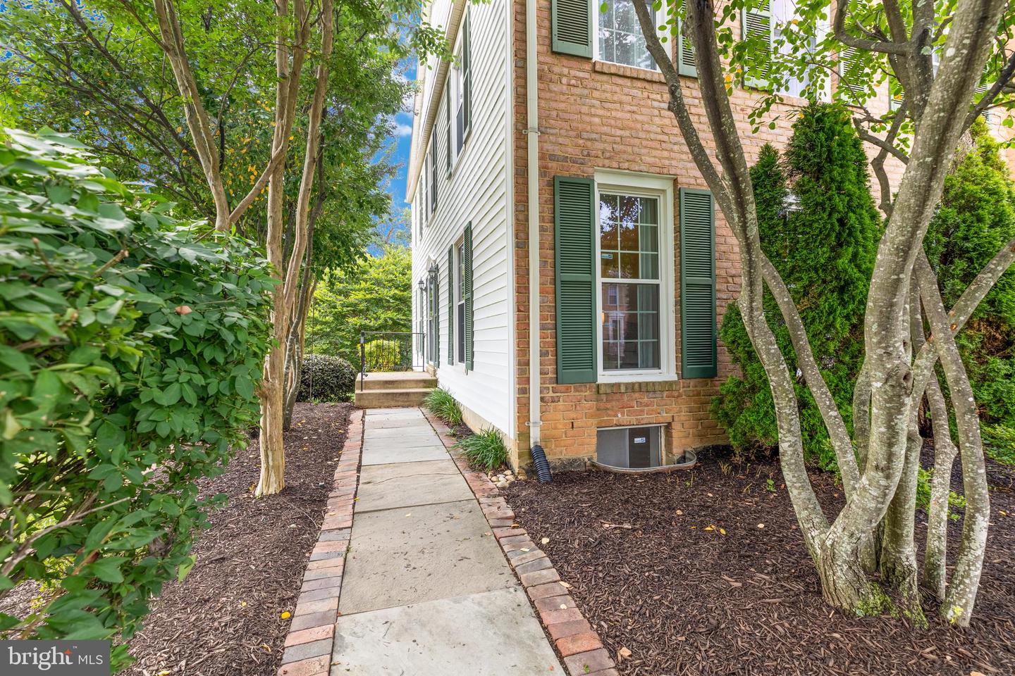 5632 RIDGE VIEW DR, ALEXANDRIA, Virginia 22310, 3 Bedrooms Bedrooms, ,2 BathroomsBathrooms,Residential,For sale,5632 RIDGE VIEW DR,VAFX2252518 MLS # VAFX2252518