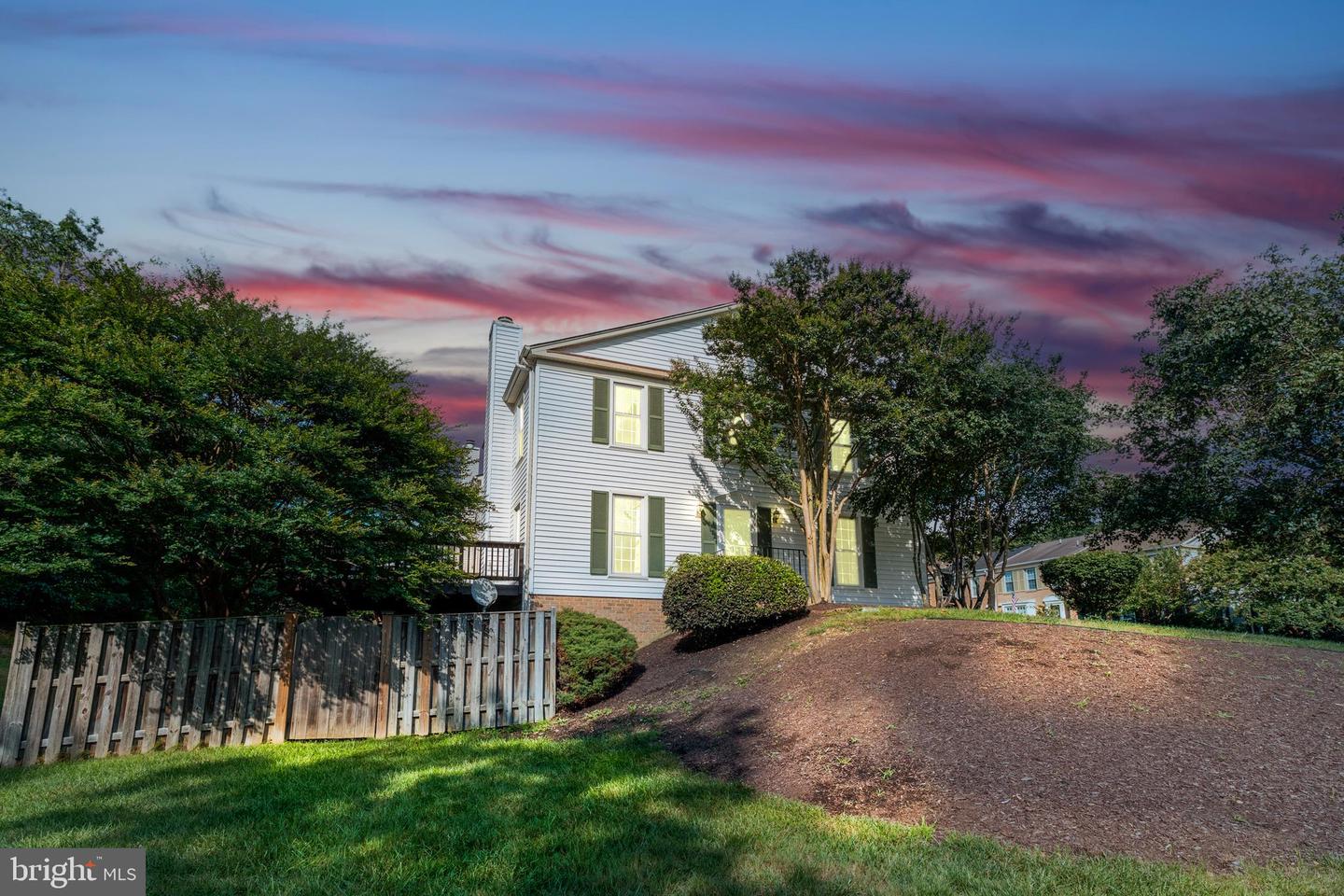 5632 RIDGE VIEW DR, ALEXANDRIA, Virginia 22310, 3 Bedrooms Bedrooms, ,2 BathroomsBathrooms,Residential,For sale,5632 RIDGE VIEW DR,VAFX2252518 MLS # VAFX2252518
