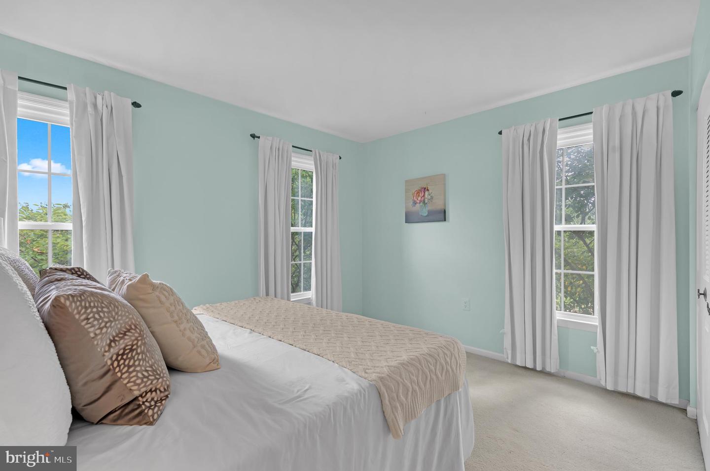 5632 RIDGE VIEW DR, ALEXANDRIA, Virginia 22310, 3 Bedrooms Bedrooms, ,2 BathroomsBathrooms,Residential,For sale,5632 RIDGE VIEW DR,VAFX2252518 MLS # VAFX2252518